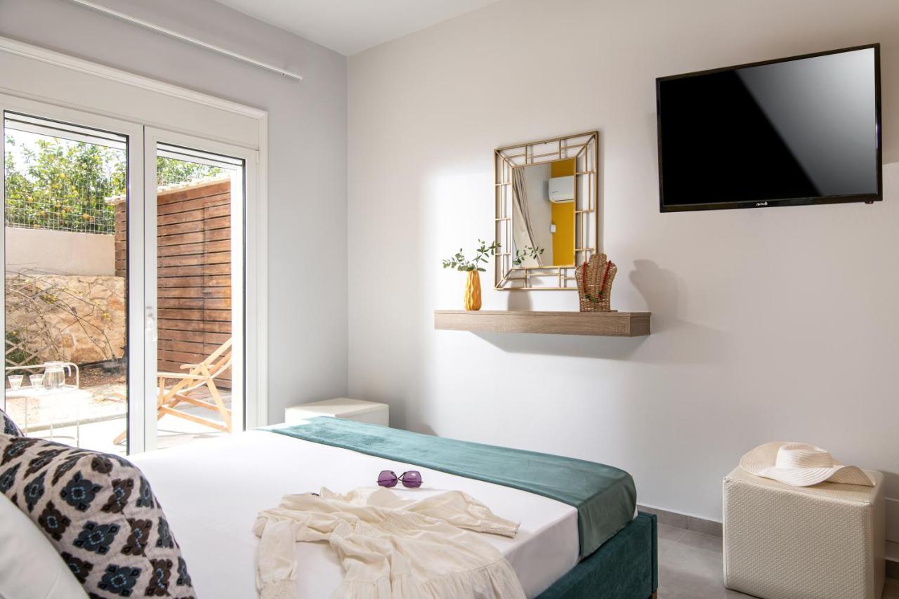 Alba Bianca Villa, Family Retreat With Heated Pool By Thinkvilla Hersonissos  Ngoại thất bức ảnh